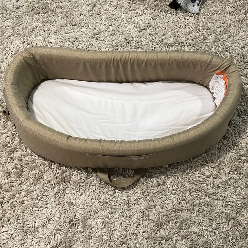 Lulyboo Cuddle and Play Lounge